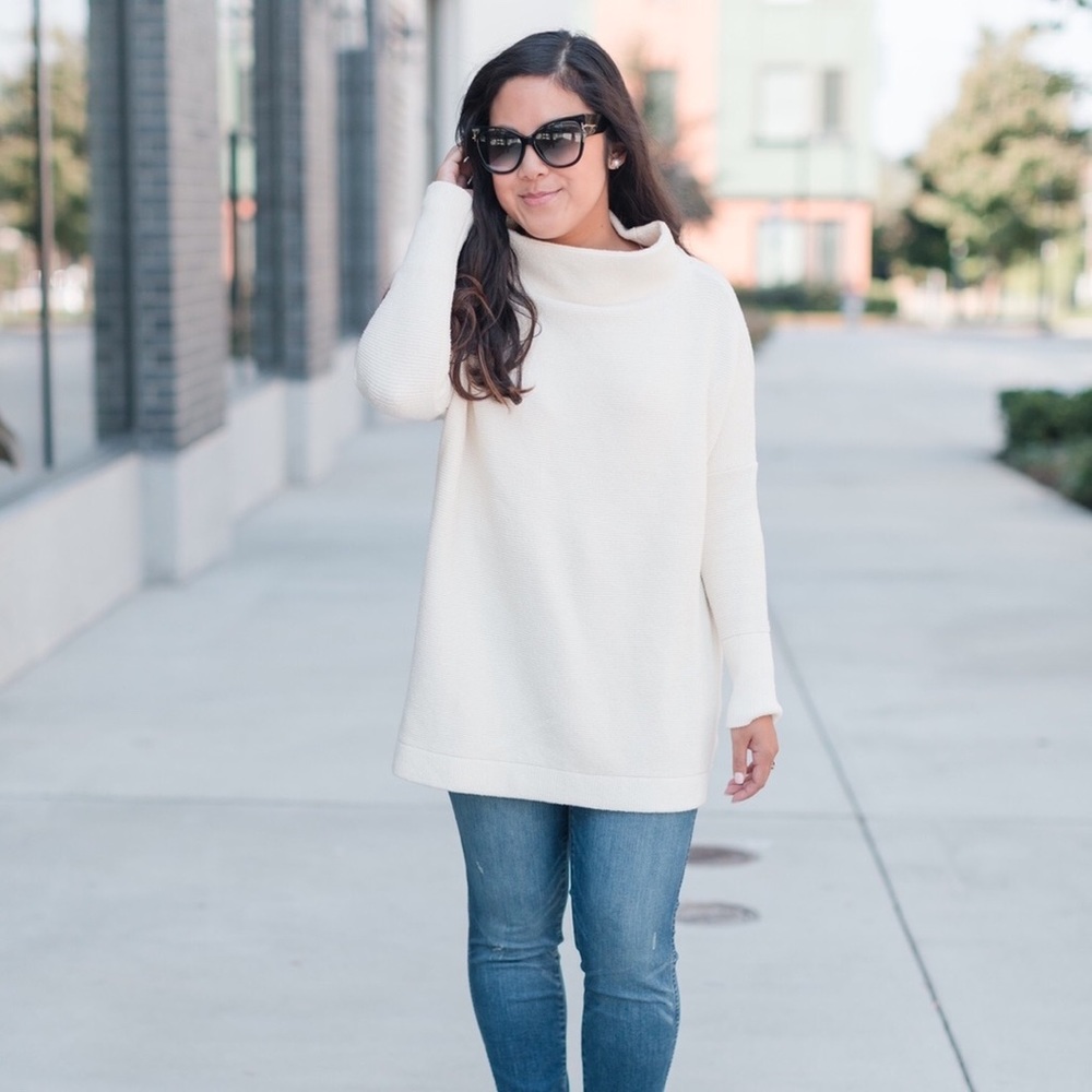 *SOLD* ECRU FREE PEOPLE OTTOMAN TUNIC